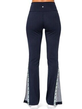 Lululemon Snaptastic Convertible Snap Hem Pants Women Size 4 Blue Yoga